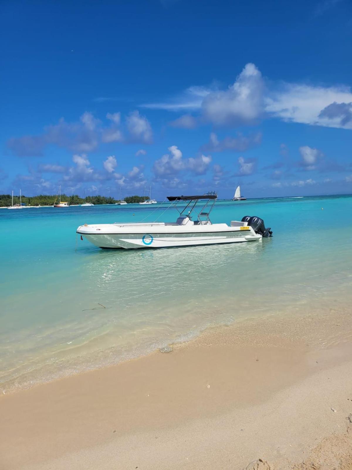Joli Appartement Neuf, Route Cotiere Grand Bay Exteriér fotografie